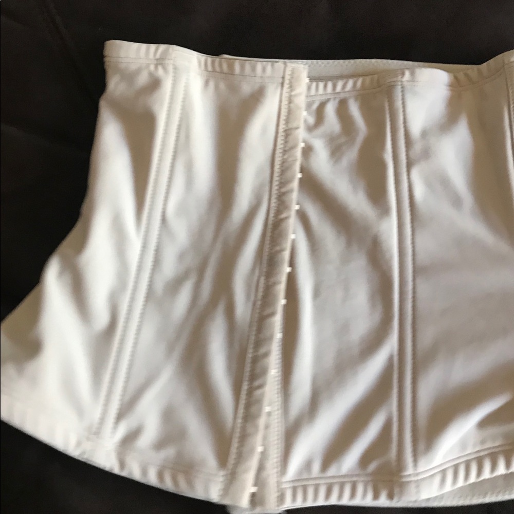 Slimmers corset shaper